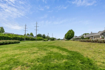 Front Yard Photo of 28 20222 96 Avenue, Langley, BC