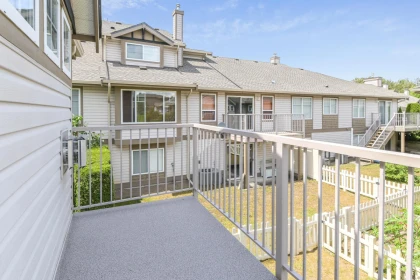 Hallway Photo of 28 20222 96 Avenue, Langley, BC