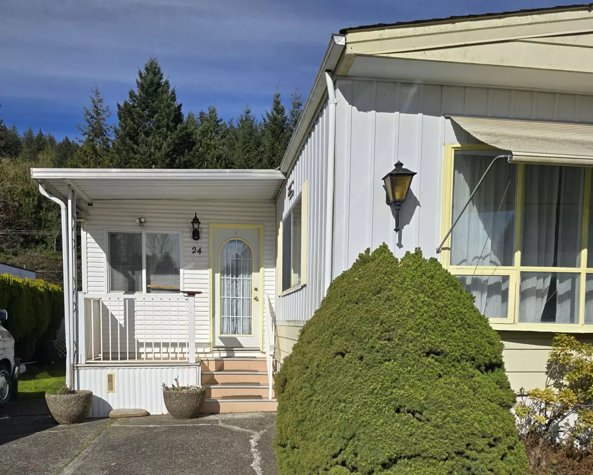 Exterior Rear Photo of 24 46484 Chilliwack Lake Road, Sardis - Chwk River Valley, BC