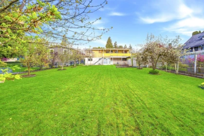 Garden / Landscaping Photo of 5180 Springdale Court, Burnaby, BC