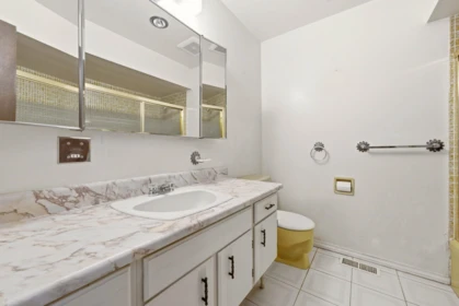 Mudroom Photo of 5180 Springdale Court, Burnaby, BC