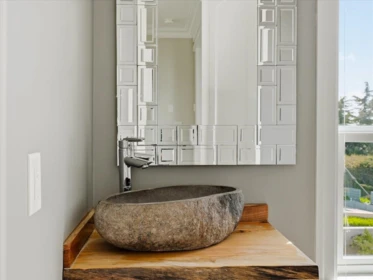 Guest Bathroom Photo of 1087 Finlay Street, White Rock, BC