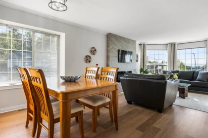 Breakfast Nook Photo of 34858 Millar Crescent, Abbotsford, BC