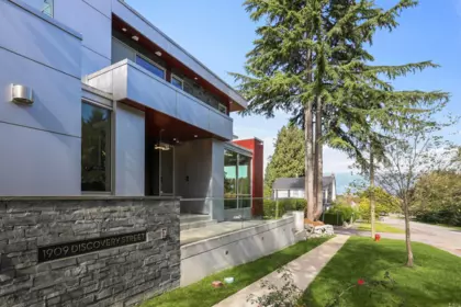 1909 Discovery Street, Vancouver, BC, Vancouver — Single Family Residence for sale