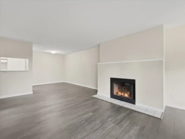 201 7431 Blundell Road, Richmond, BC, Richmond — Apartment/Condo for sale
