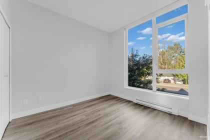 Breakfast Nook Photo of 5 13720 100 Avenue, Surrey, BC