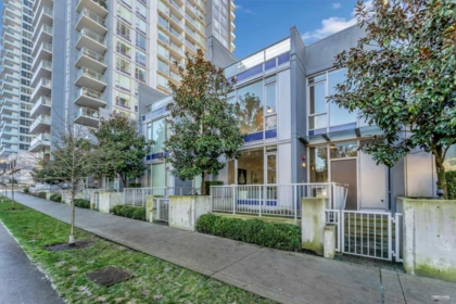 5 13720 100 Avenue, Surrey, BC, Surrey — Townhouse for sale