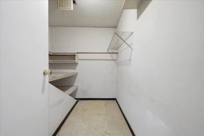 Guest Bathroom Photo of 9932 Millburn Court, Burnaby, BC