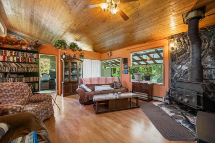 Breakfast Nook Photo of 47400 Extrom Road, Chilliwack, BC