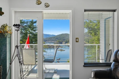 Powder Room Photo of 4065 Francis Peninsula Road, Madeira Park, BC