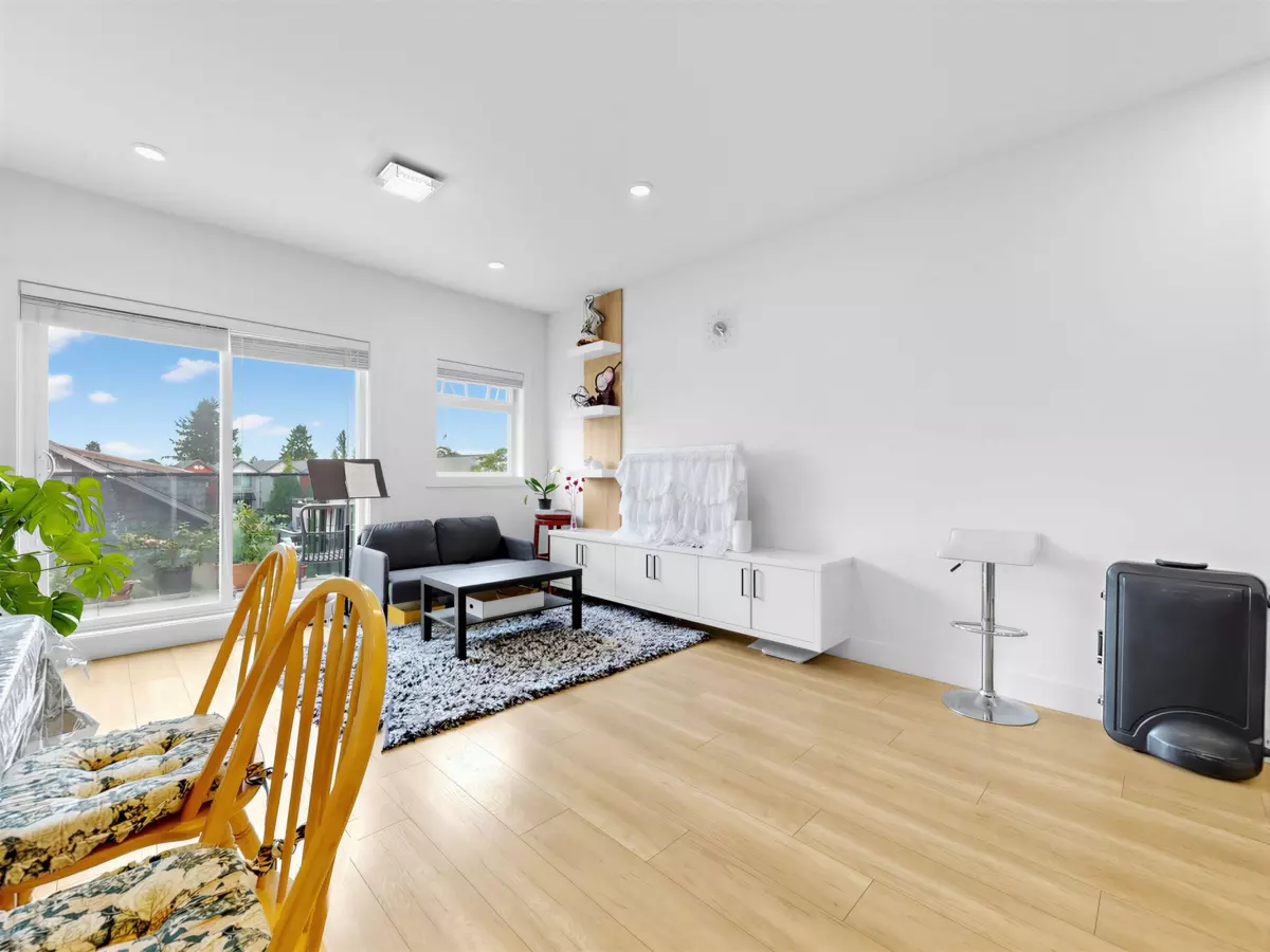 Family Room Photo of 15 6288 Beresford Street, Burnaby, BC