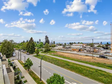 Neighborhood Park Photo Near 15 6288 Beresford Street, Burnaby, BC