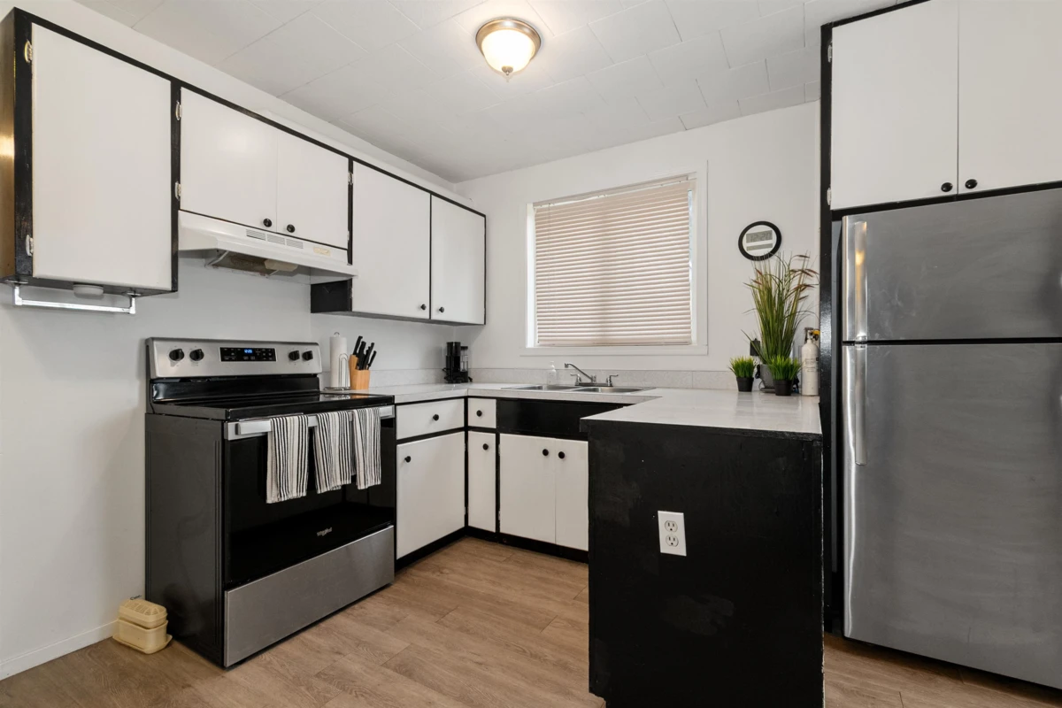 Living Room Photo of 65321 Pine Close, Boston Bar / Lytton, BC
