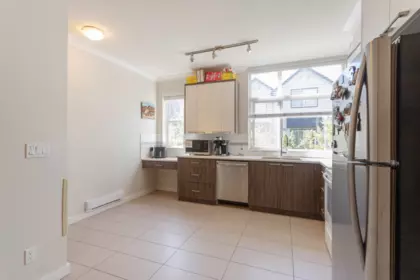 107 7533 Gilley Avenue, Burnaby, BC, Burnaby — Townhouse for sale