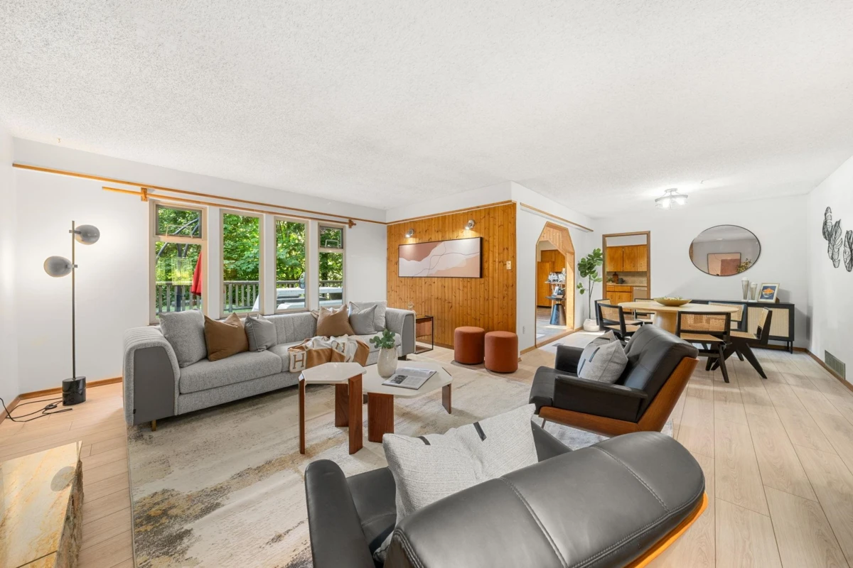 Dining Area Photo of 2297 Bowser Avenue, North Vancouver, BC