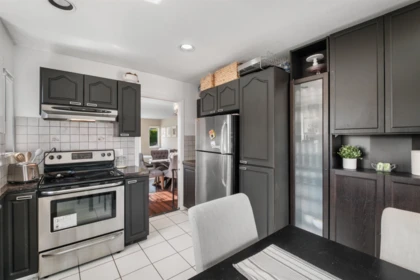 Kitchen Island Photo of 230 St. Patricks Avenue, North Vancouver, BC