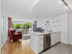 805 788 Hamilton Street, Vancouver, BC