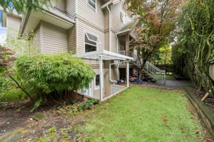 Office / Den Photo of 601 W 16th Avenue, Vancouver, BC
