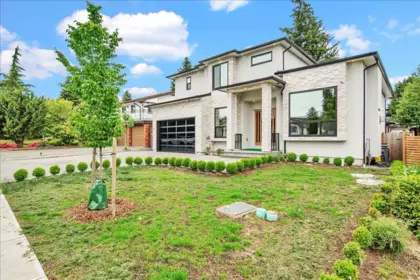 Garden / Landscaping Photo of 11927 85a Avenue, Delta, BC