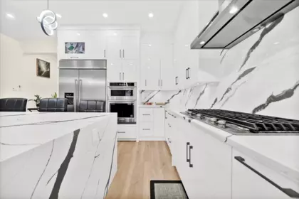 Kitchen Photo of 11927 85a Avenue, Delta, BC
