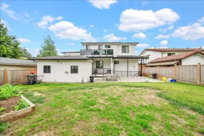 Outdoor Kitchen Photo of 11927 85a Avenue, Delta, BC