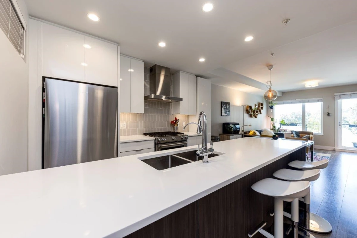 Dining Area Photo of 503 1496 Charlotte Road, North Vancouver, BC