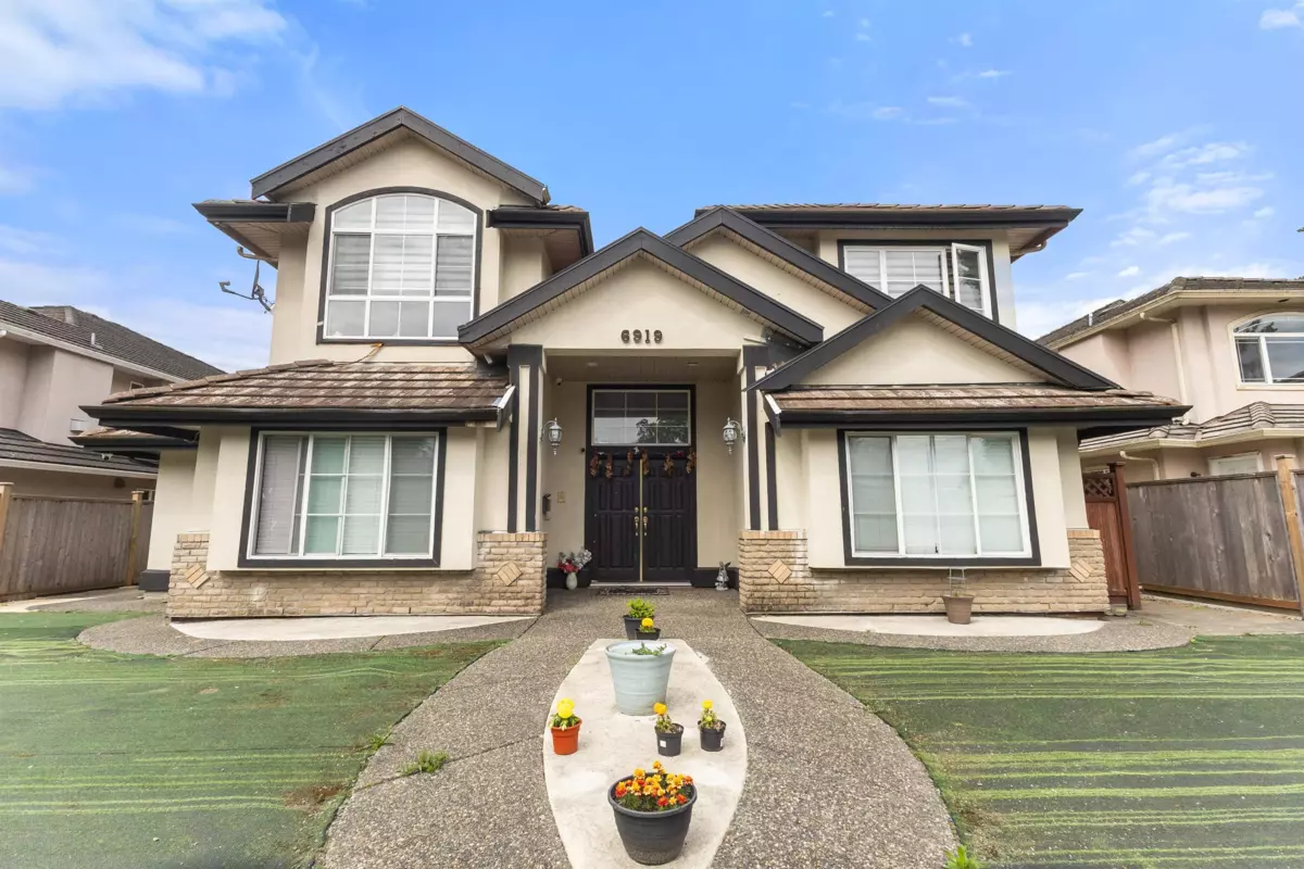 Exterior Rear Photo of 6919 128 Street, Surrey, BC