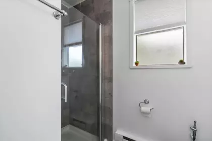 Primary Bathroom Photo of 759 Morgan Road, North Vancouver, BC