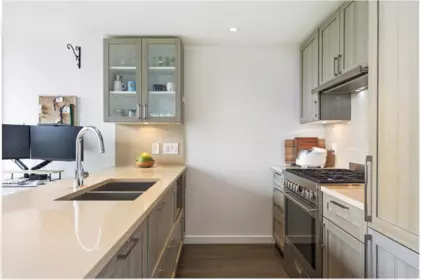 Kitchen Island Photo of 1104 5665 Boundary Road, Vancouver, BC