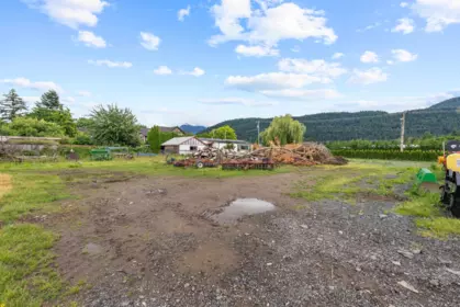 Swimming Pool Photo of 44081 Keith Wilson Road, Chilliwack, BC