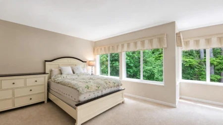 Hallway Photo of 1421 Madrona Place, Coquitlam, BC