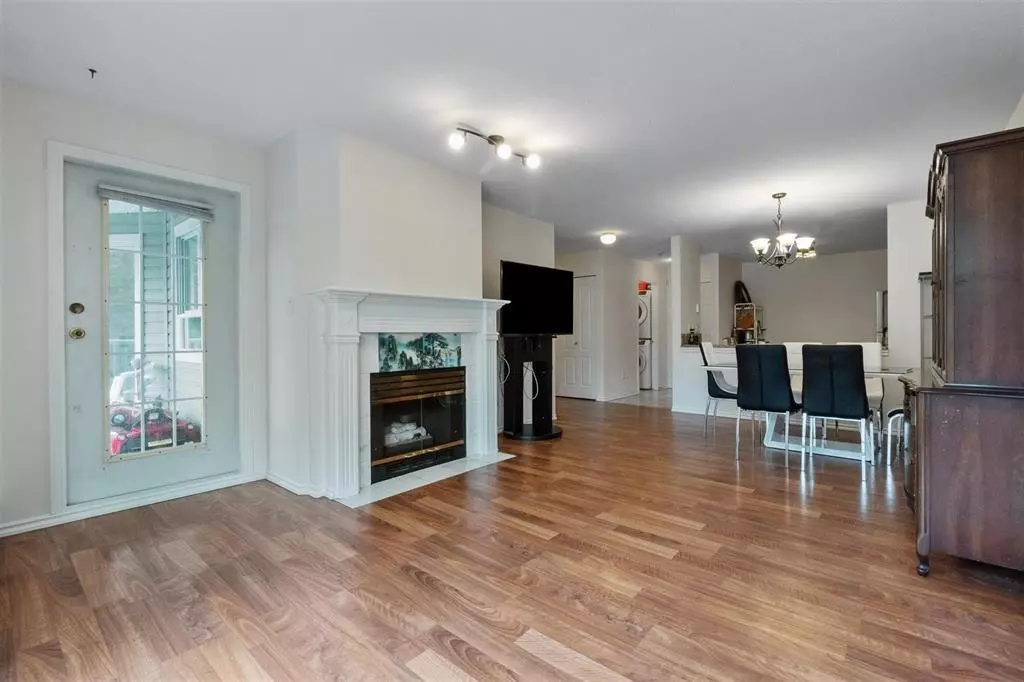 Living Room Photo of 212 15130 108 Avenue, Surrey, BC