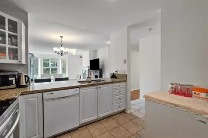 Breakfast Nook Photo of 212 15130 108 Avenue, Surrey, BC