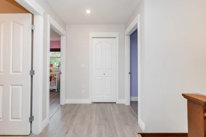 Entry Foyer Photo of 24382 104 Avenue, Maple Ridge, BC