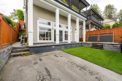 Front Yard Photo of 24382 104 Avenue, Maple Ridge, BC