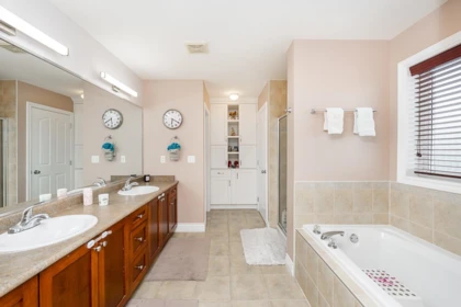Office / Den Photo of 24382 104 Avenue, Maple Ridge, BC