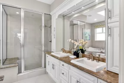 Powder Room Photo of 6431 Bassett Road, Richmond, BC