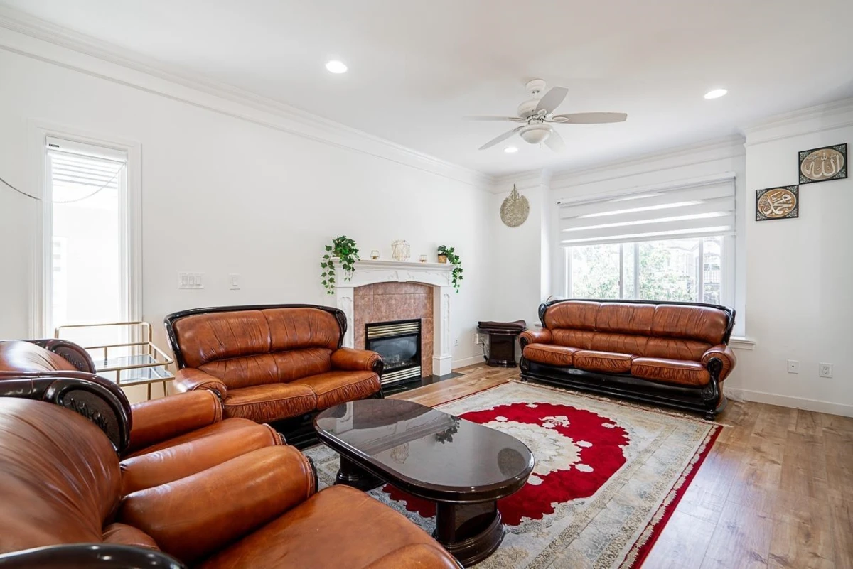 Family Room Photo of 6892 130 Street, Surrey, BC