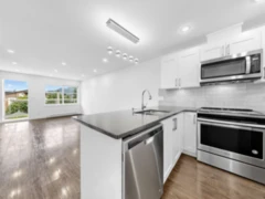 401 1990 Westminster Avenue, Port Coquitlam, BC