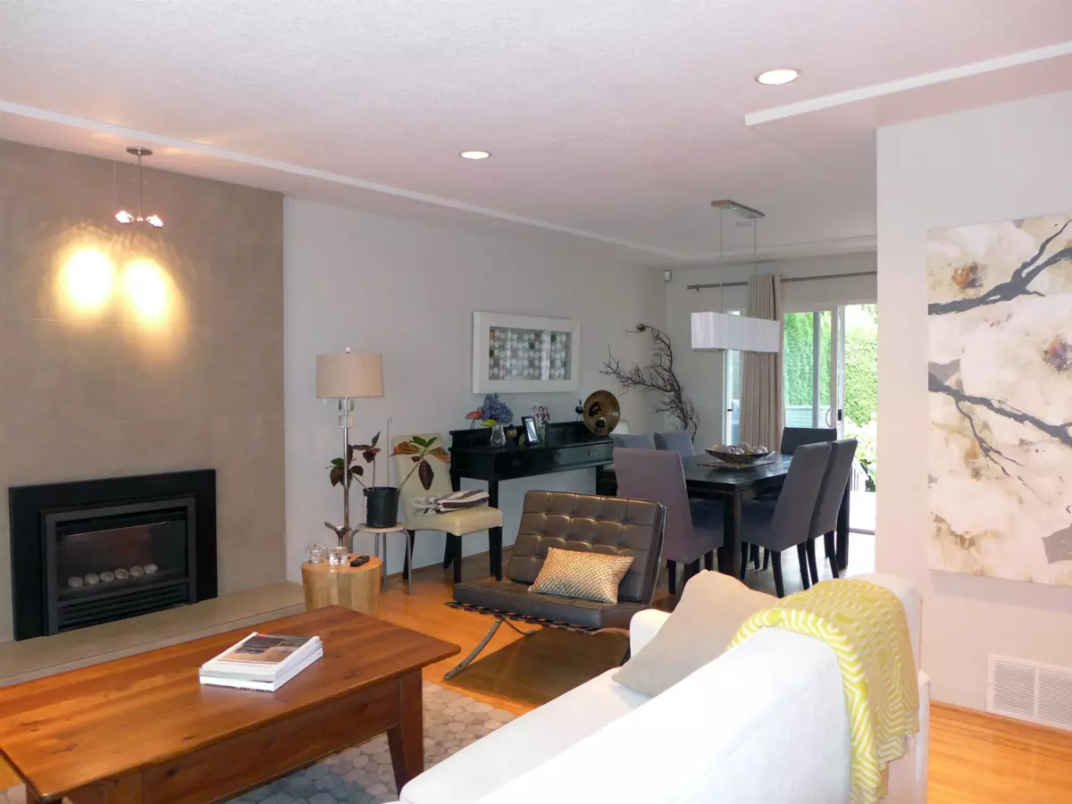Dining Area Photo of 3014 E 14th Avenue, Vancouver, BC