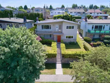 3014 E 14th Avenue, Vancouver, BC, Vancouver — Single Family Residence for sale