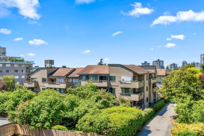 403 1340 Duchess Avenue, West Vancouver, BC, West Vancouver — Apartment/Condo for sale