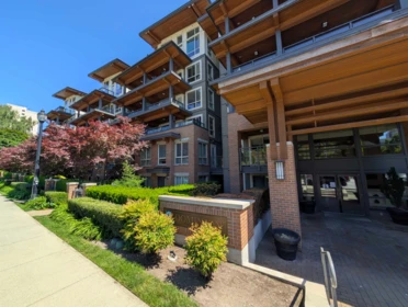 Hot Tub / Spa Photo of 414 500 Royal Avenue, New Westminster, BC