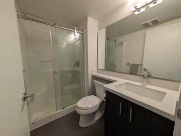Mudroom Photo of 414 500 Royal Avenue, New Westminster, BC