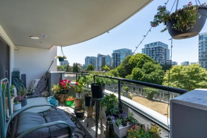 Breakfast Nook Photo of 602 6611 Cooney Road, Richmond, BC