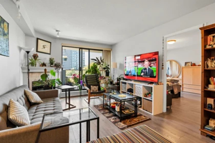 602 6611 Cooney Road, Richmond, BC, Richmond — Apartment/Condo for sale