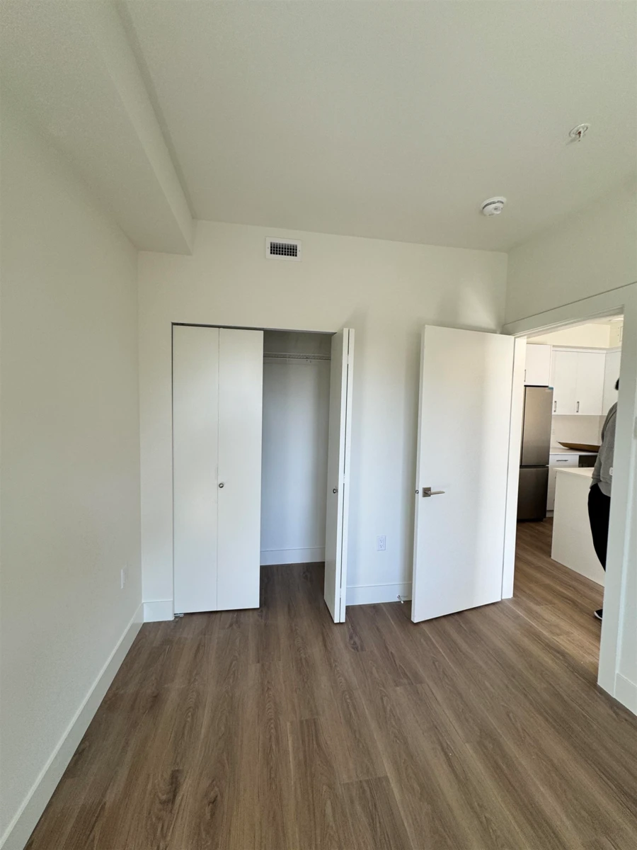 Family Room Photo of 305 15739 Fraser Highway, Surrey, BC