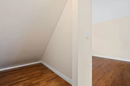 Office / Den Photo of 1 230 E Keith Road, North Vancouver, BC