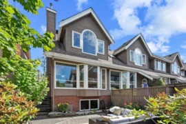 1 230 E Keith Road, North Vancouver, BC