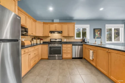 Kitchen Island Photo of 794 Adiron Avenue, Coquitlam, BC